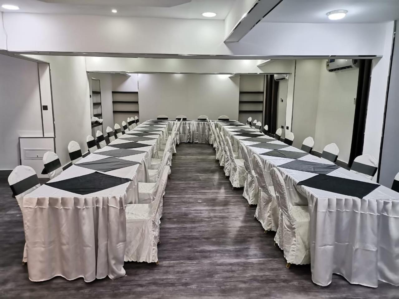 Al Hussam Hotel Apartments Rusayl Exterior foto