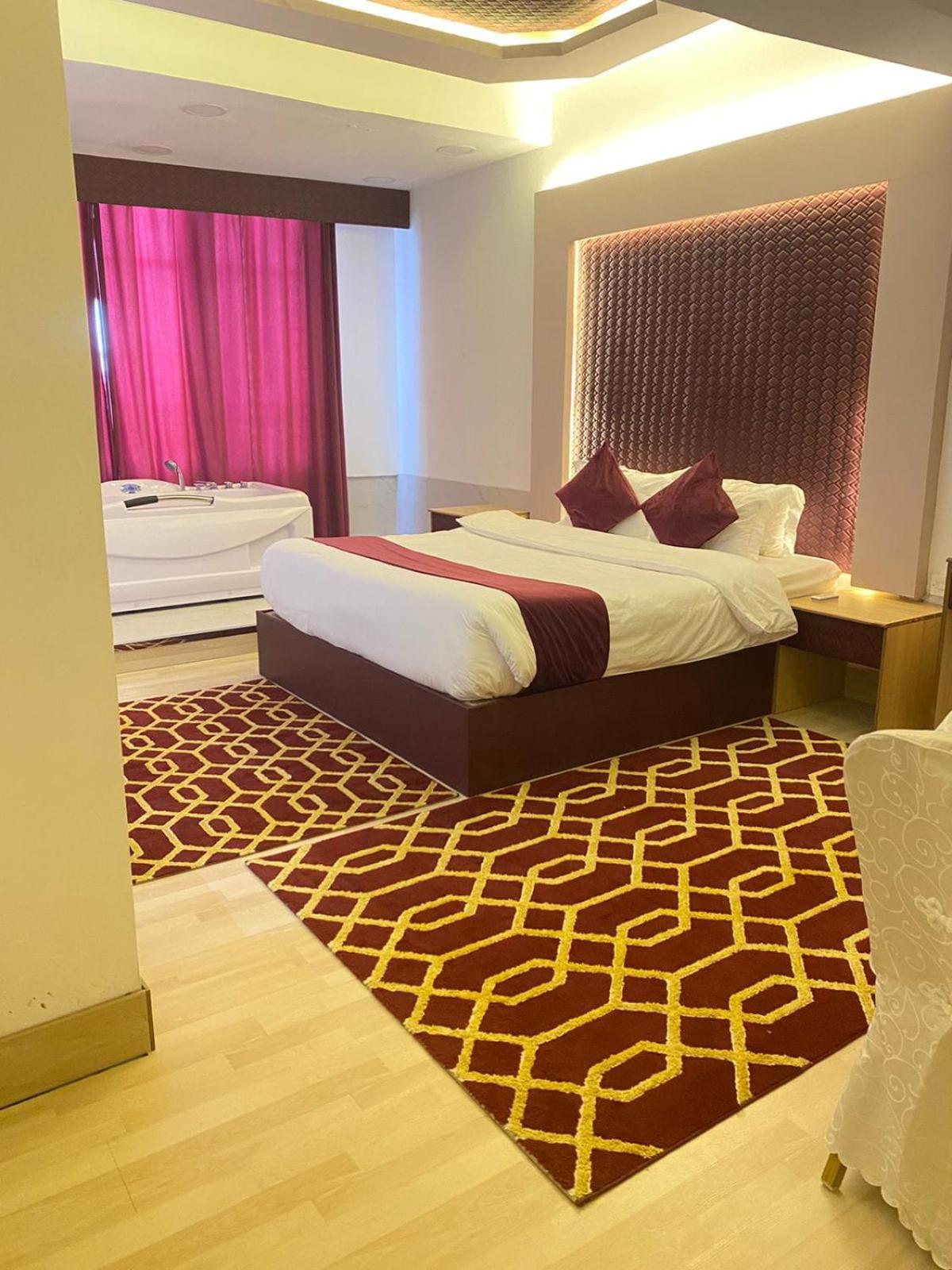 Al Hussam Hotel Apartments Rusayl Exterior foto