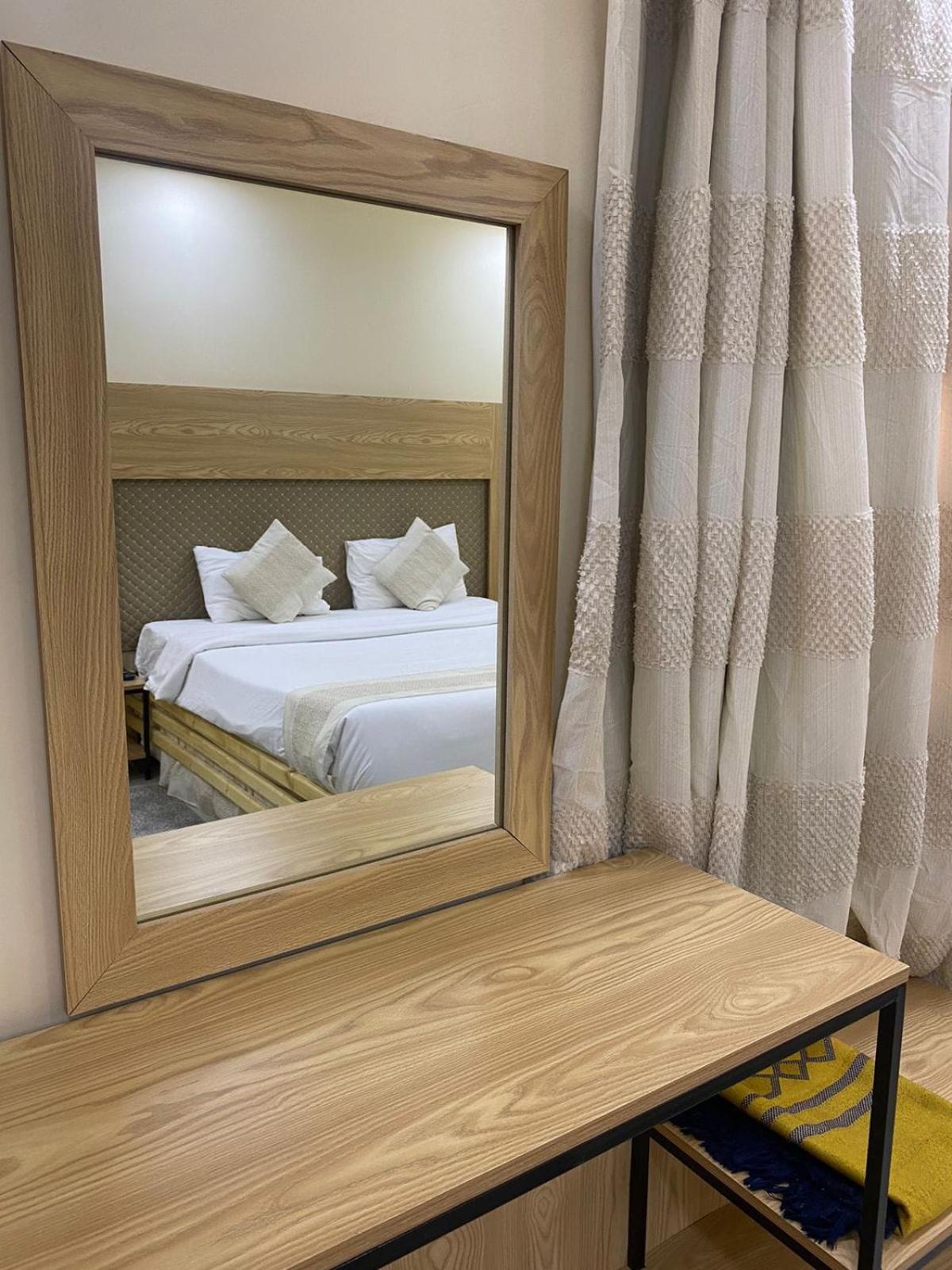 Al Hussam Hotel Apartments Rusayl Exterior foto