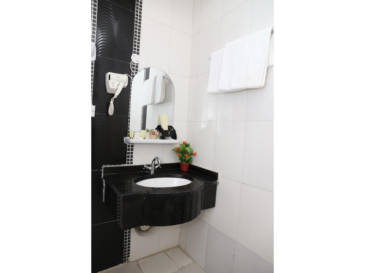 Al Hussam Hotel Apartments Rusayl Exterior foto